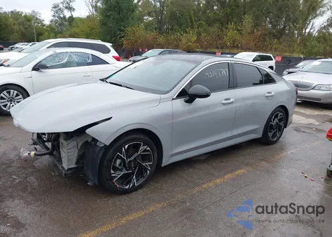 2025 Kia K5 Gt-Line z USA, uszkodzony, nr VIN KNAG64J7XS5284420